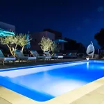 Olive Tree Mansion Vir
