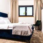 Olive Tree Mansion Daire Vir