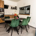 Olive Tree Mansion *