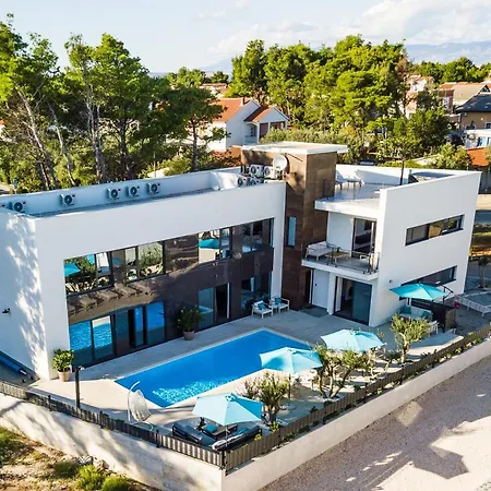 Olive Tree Mansion Apartman *