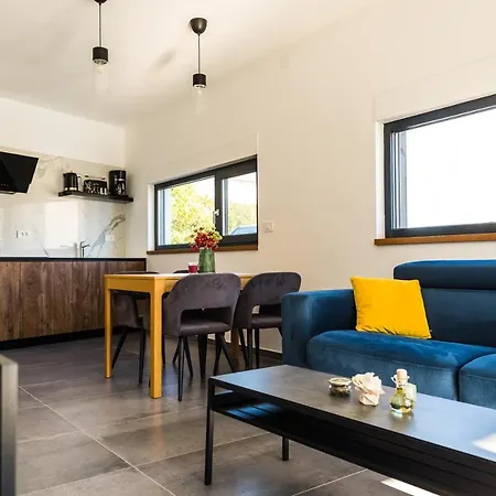 Olive Tree Mansion דירה