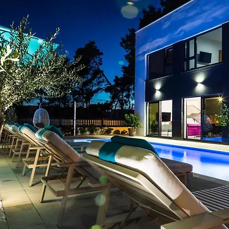 Olive Tree Mansion Apartament