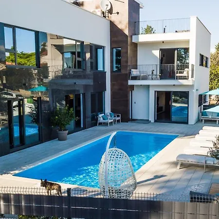 Olive Tree Mansion Apartman *