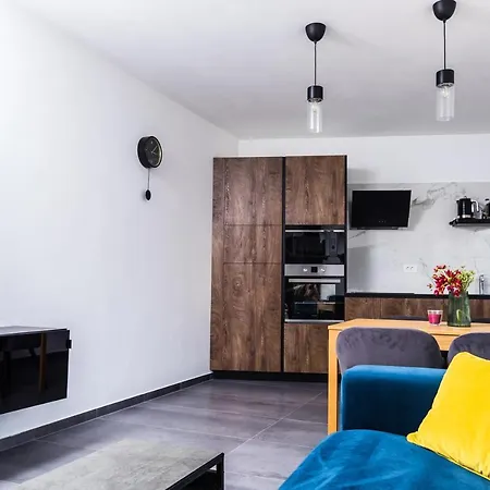 Olive Tree Mansion Apartament Vir