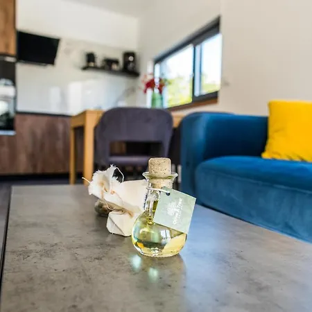 Olive Tree Mansion Apartman *