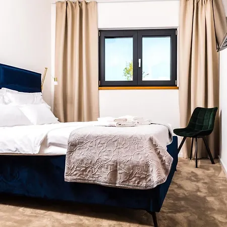 Olive Tree Mansion Apartament Vir