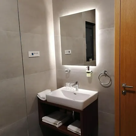 Olive Tree Mansion Apartament